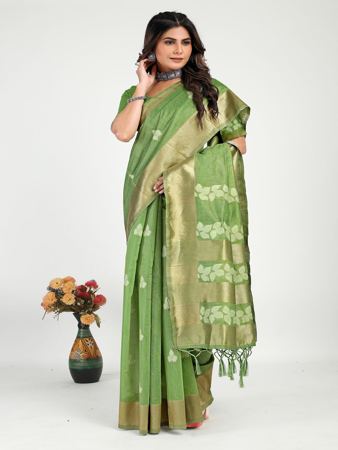 

SGF11 Woven Design Zari Work Kanjeevaram Silk Saree, Green