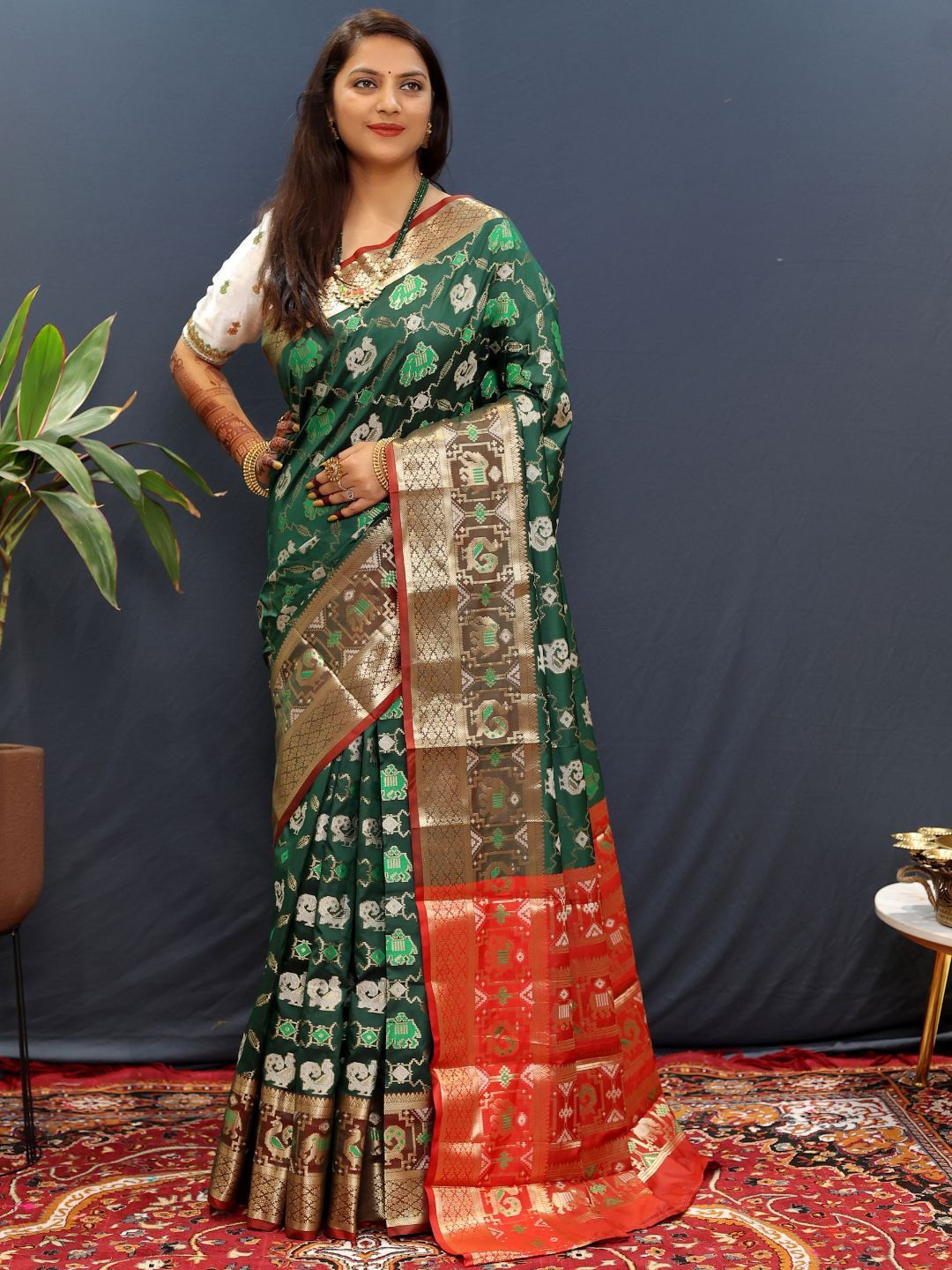

SGF11 Woven Design Heavy Zari Work Kanjeevaram Patola Silk Saree, Green