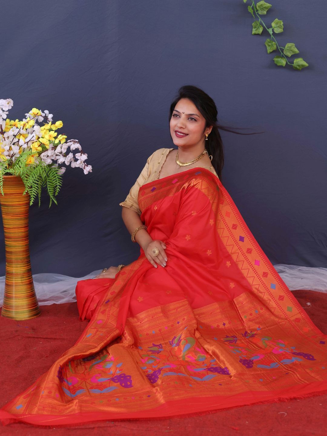 

SGF11 Ethnic Motifs Zari Kanjeevaram Saree, Red