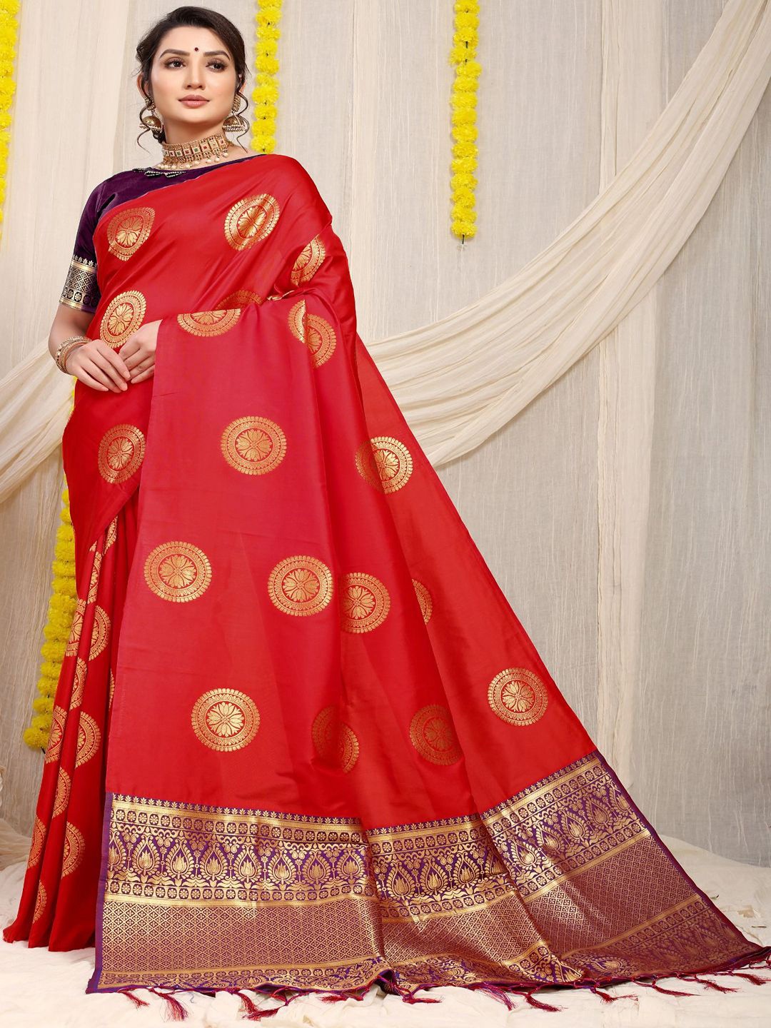 

SGF11 Woven Design Heavy Zari Work Kanjeevaram Silk Saree, Red