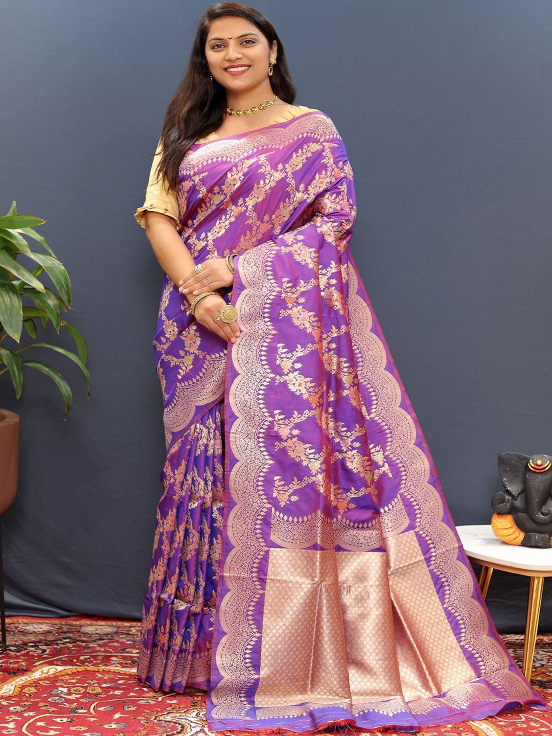 

SGF11 Woven Design Heavy Zari Work Kanjeevaram Silk Saree, Purple
