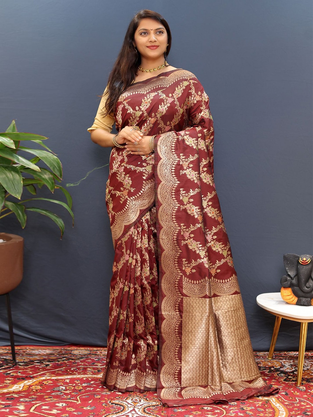 

SGF11 Woven Design Heavy Zari Work Kanjeevaram Silk Saree, Brown