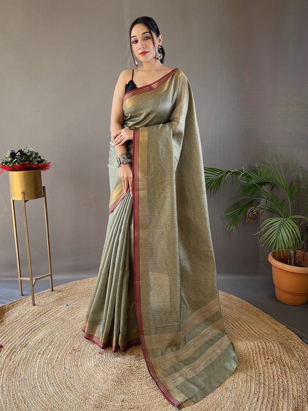 

MySilkLove Zari Organza Saree, Green