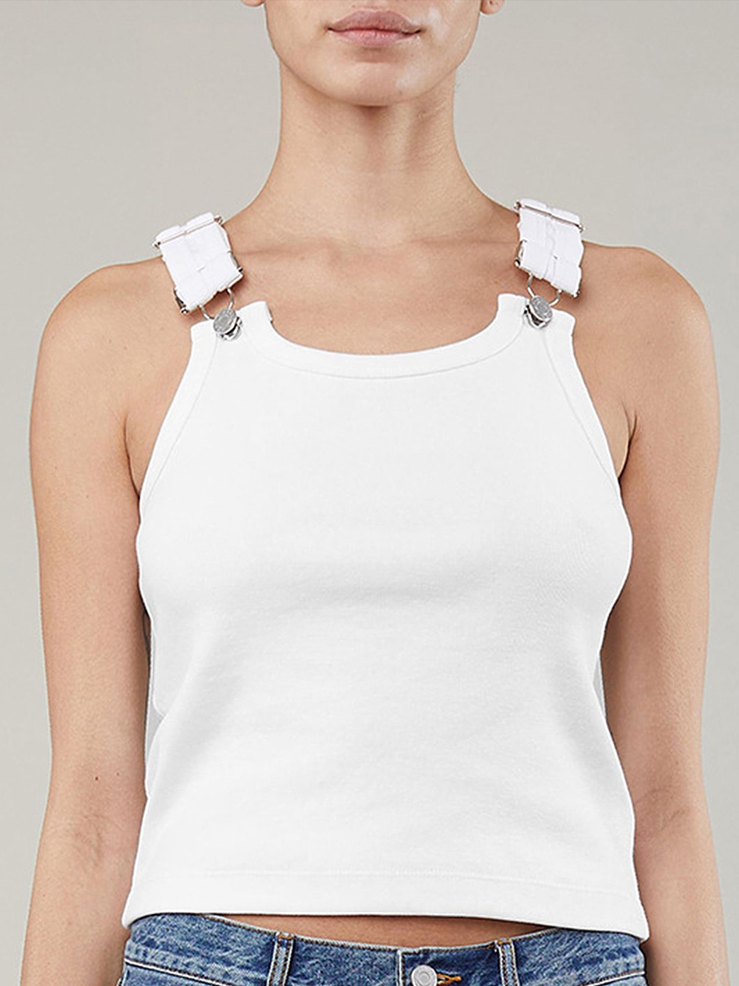 

LULU & SKY Solid Shoulder Straps Button Closure Crop Top, White