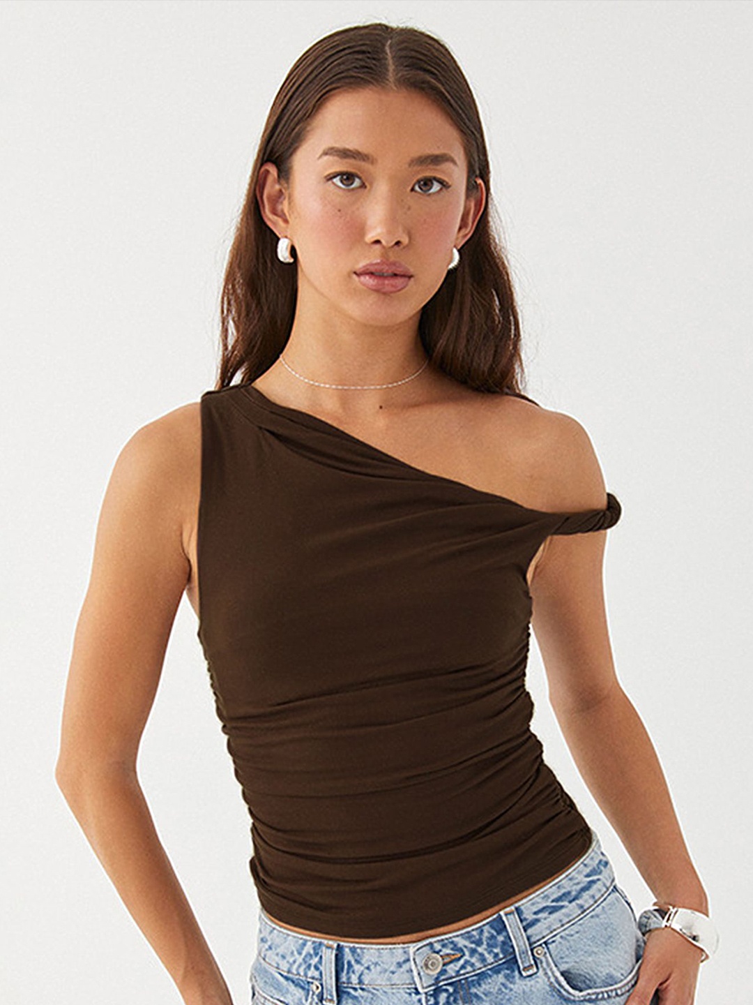 

LULU & SKY One Shoulder Top, Brown