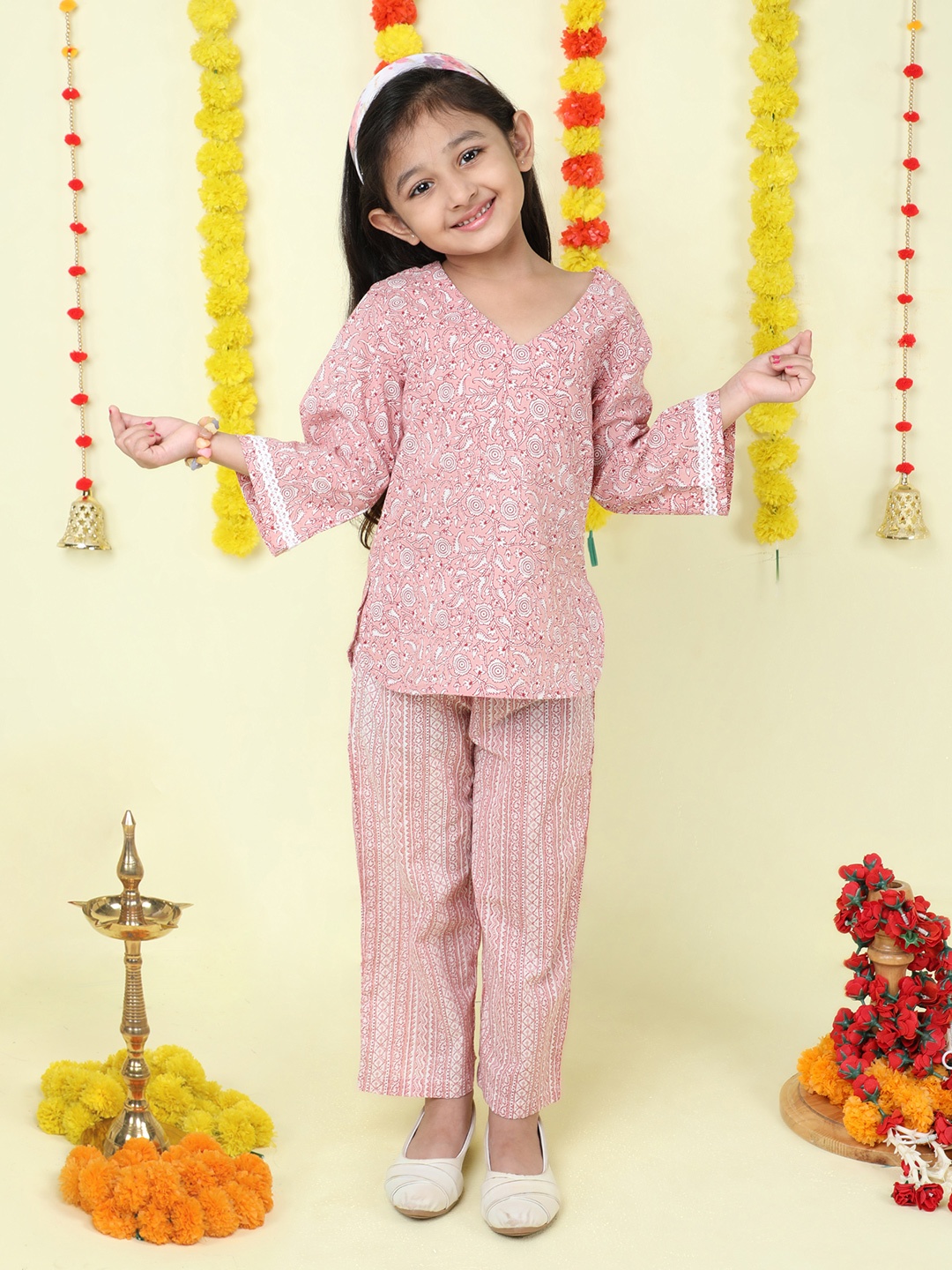

The Magic Wand Girls Floral Printed Night Top & Pyjamas, Pink
