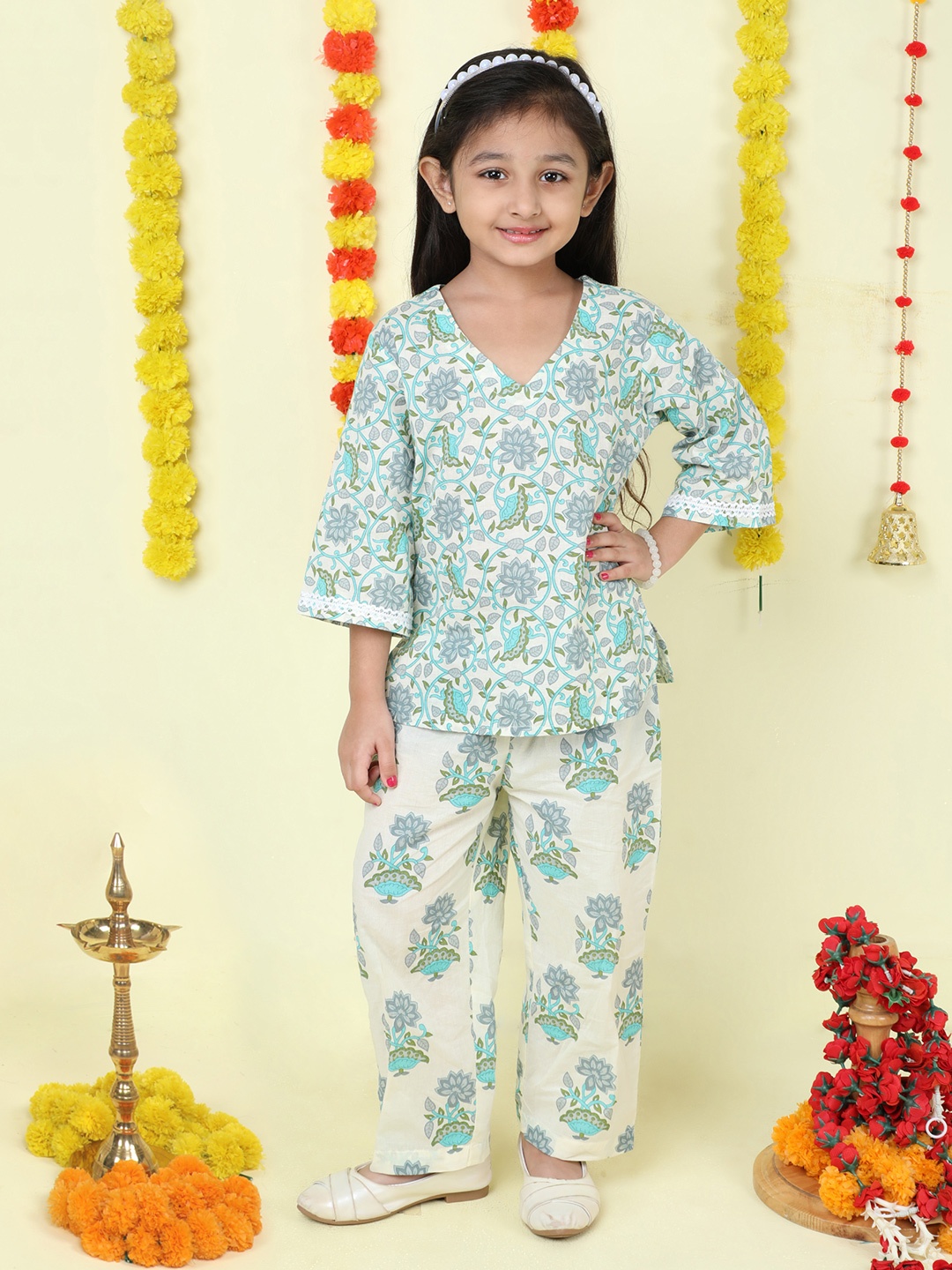 

The Magic Wand Girls Floral Printed Night Top & Pyjamas, Blue