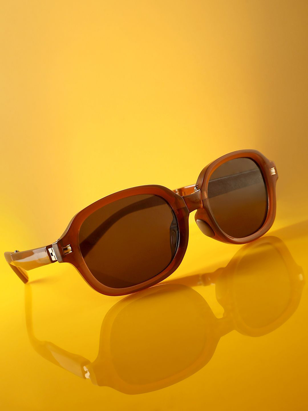 

French Accent Men Foldable Rectangle Sunglasses with Polarised Lens FA24_HSSG2587, Brown