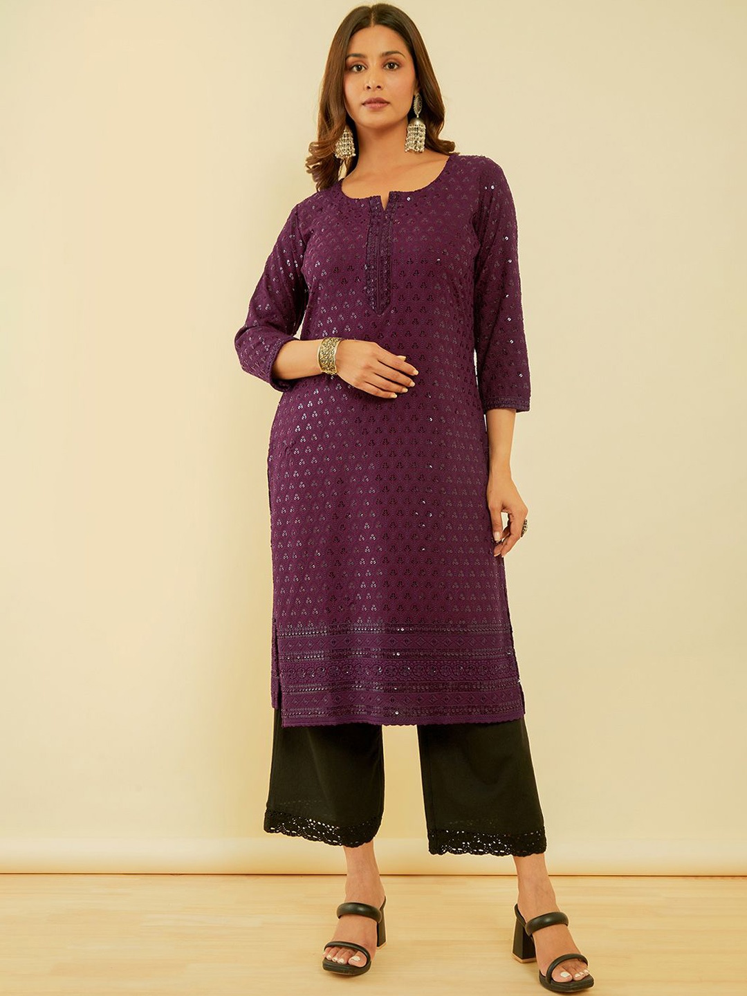 

Soch Notch Neck Geometric Embroidered Straight Kurta, Purple