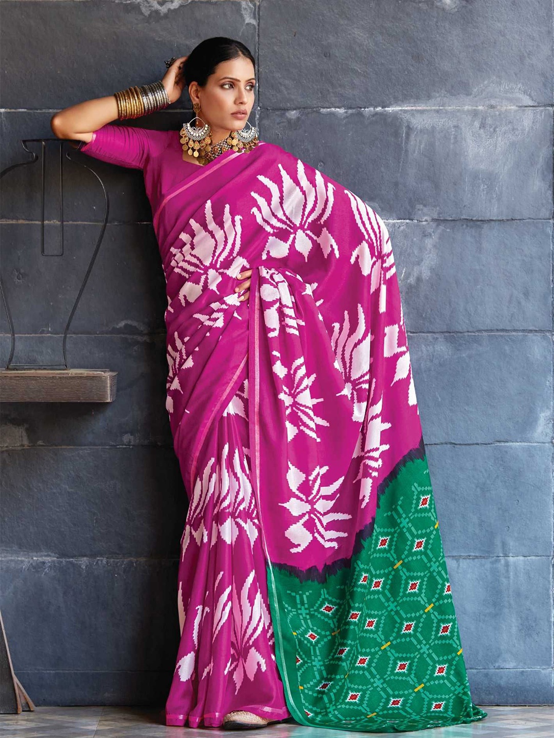 

Panzora Ethnic Motifs Printed Zari Tussar Saree, Pink