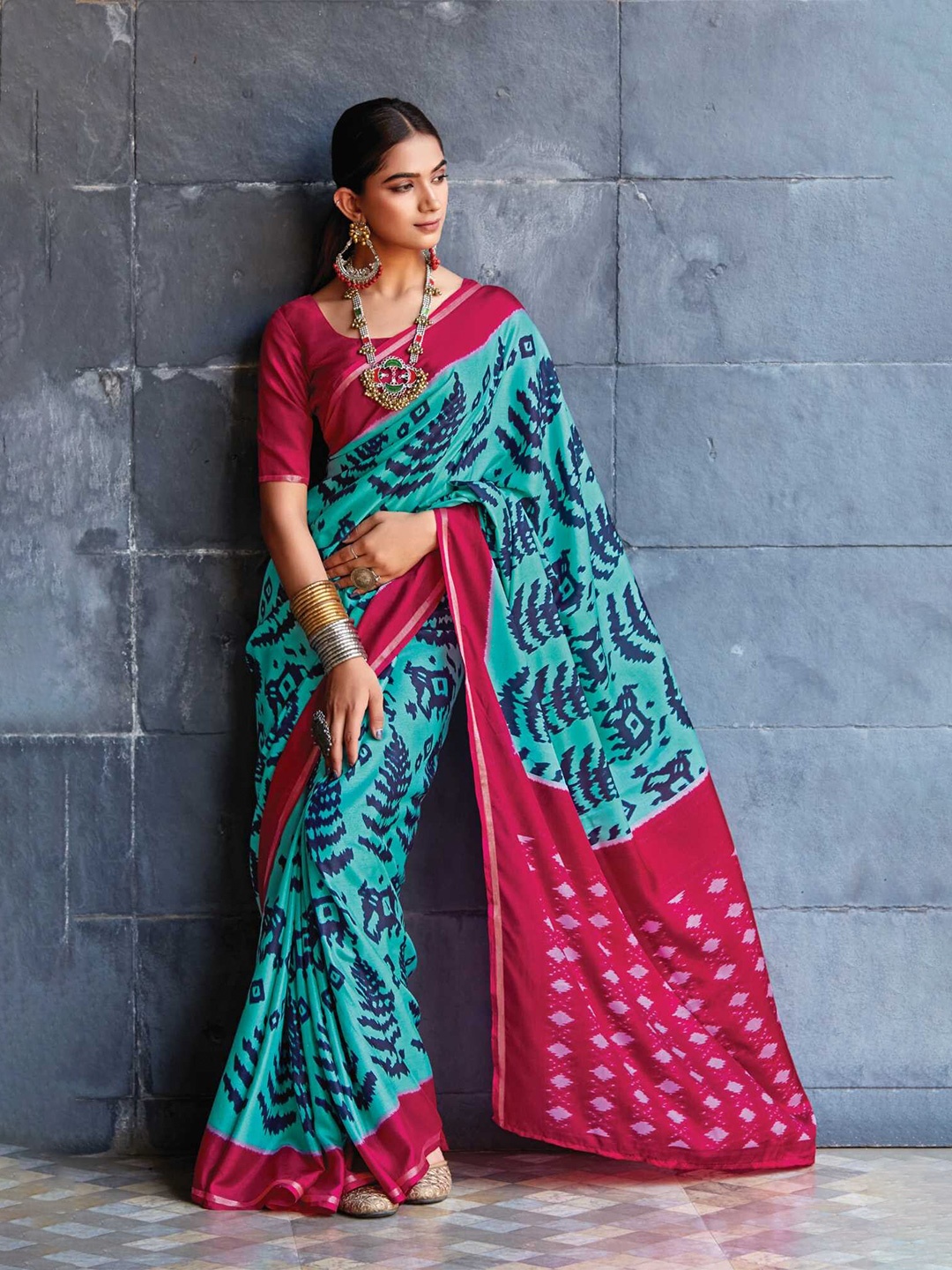 

Panzora Printed Zari Tussar Saree, Teal