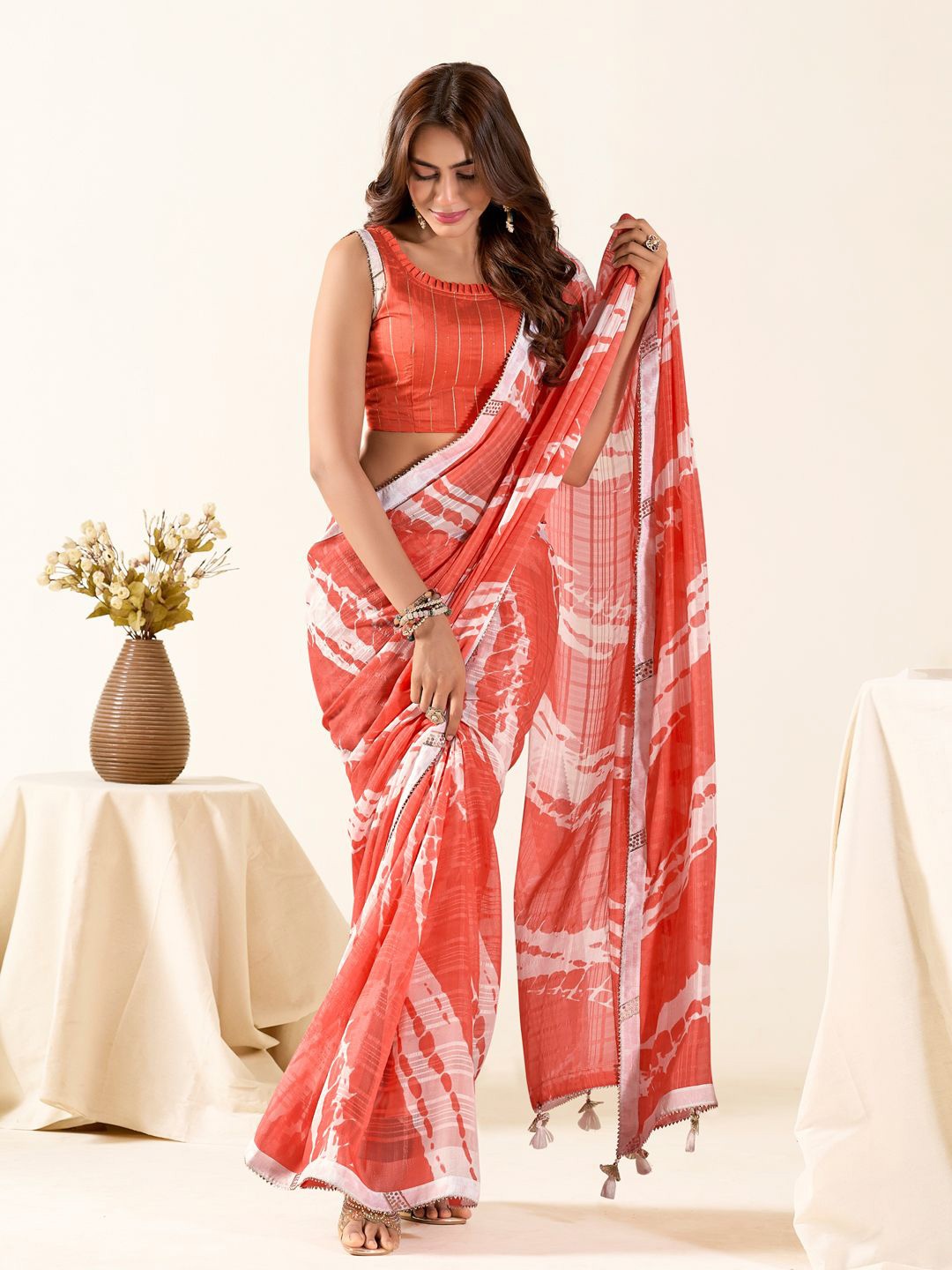 

Panzora Tie and Dye Saree, Red