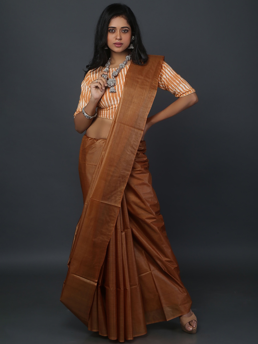 

Urbane Essence Pure Silk Tussar Saree With Blouse Piece, Brown