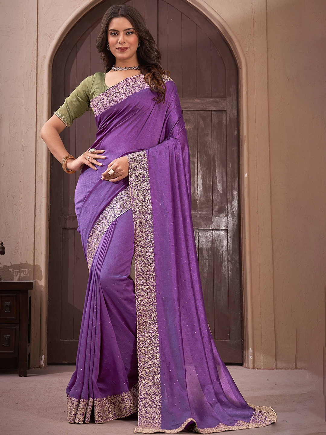 

Panzora Solid Embroidered Saree With Blouse Piece, Lavender