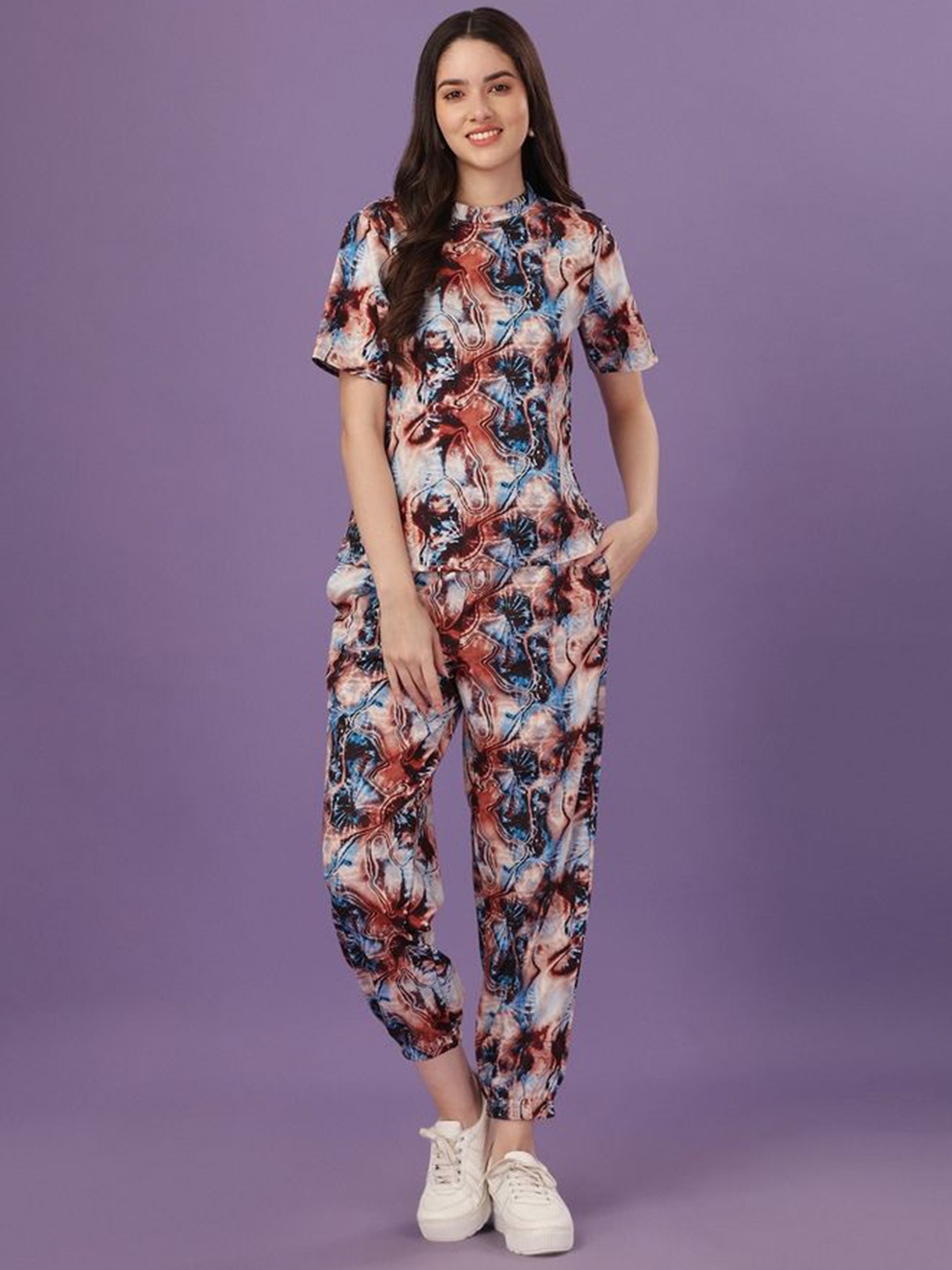 

PYARI - A style for every story Printed T-Shirt With Joggers Co-Ords, Brown