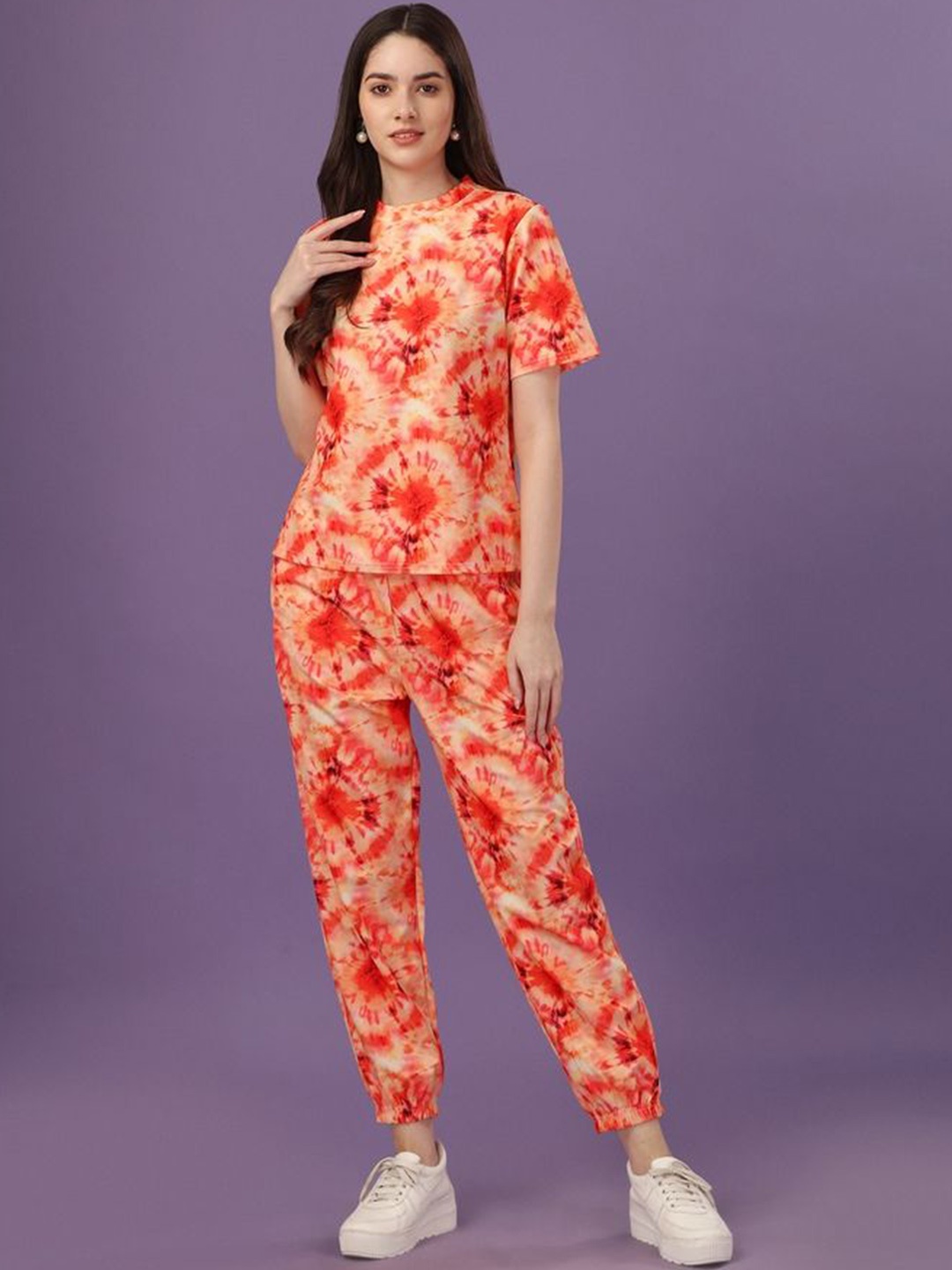 

PYARI - A style for every story Printed T-shirt With Trousers, Orange