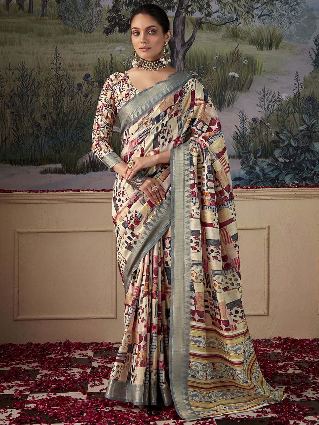 

elora Printed Zari Tussar Saree, Cream