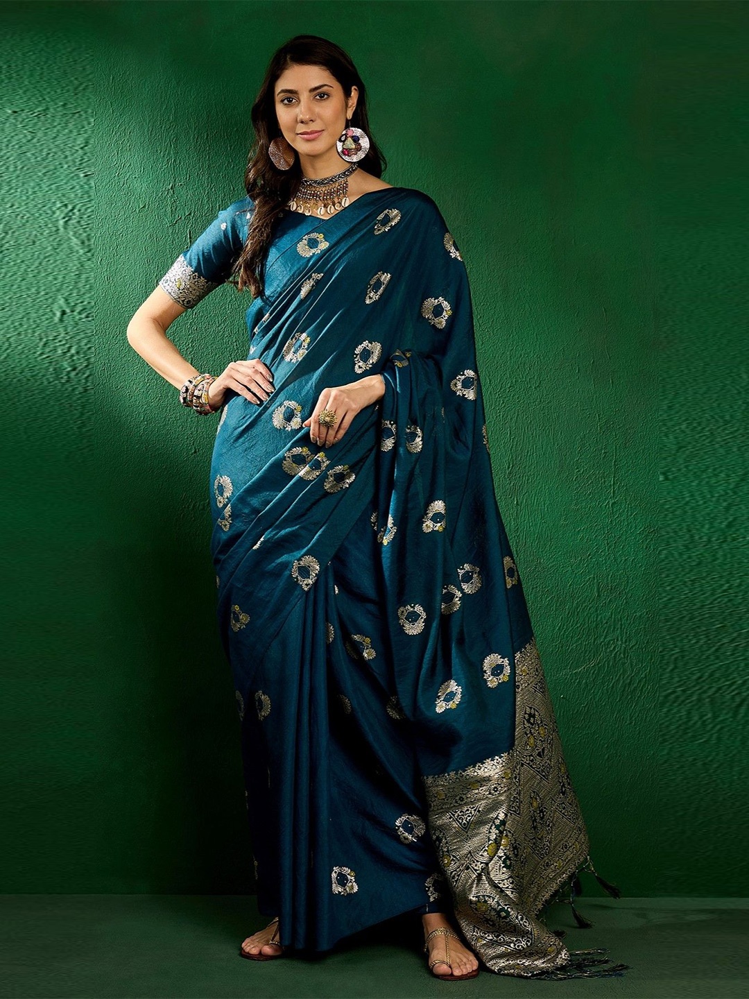 

Panzora Woven Design Zari Banarasi Saree, Teal