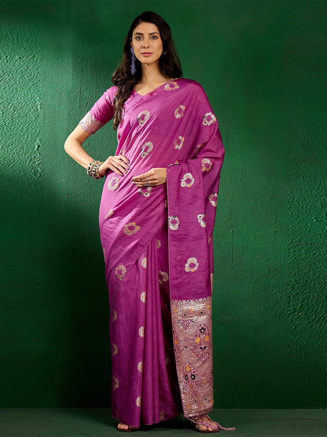 

Panzora Woven Design Zari Banarasi Saree, Pink