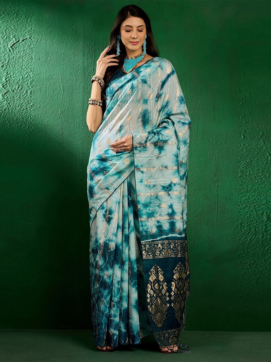 

Panzora Tie Dye Printed Zari Saree, Blue