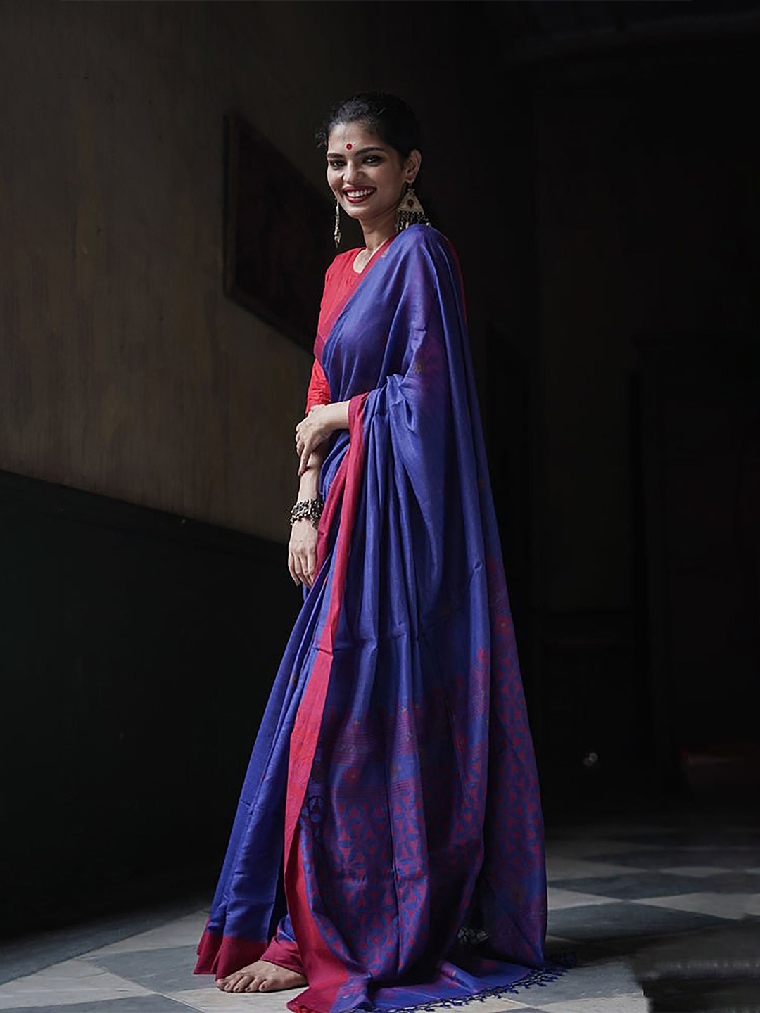 

Anjaneya Sarees Woven Desig Banarasi Saree, Blue