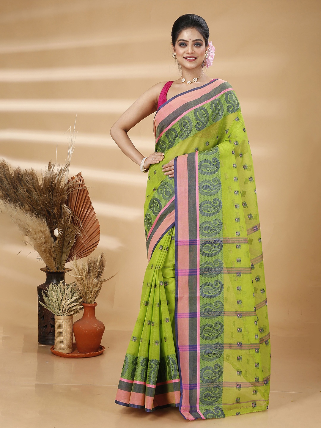 

Ruuprekha Ethnic Motifs Woven Design Zari Pure Cotton Taant Saree, Green