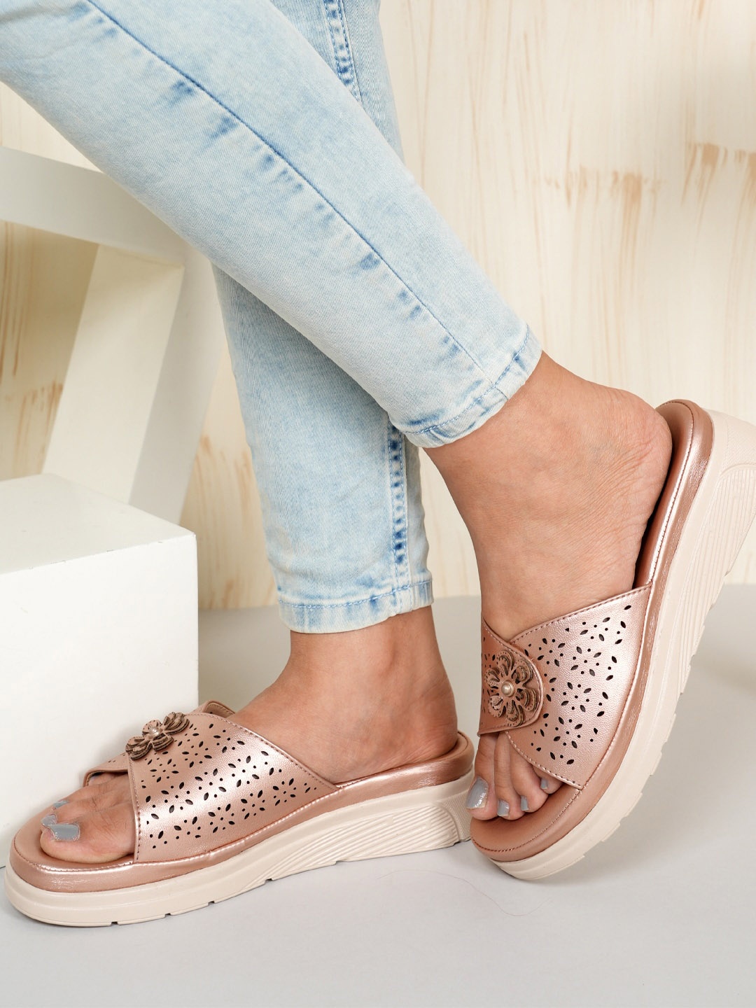 

DressBerry Peach-Coloured Open Toe Comfort Heels