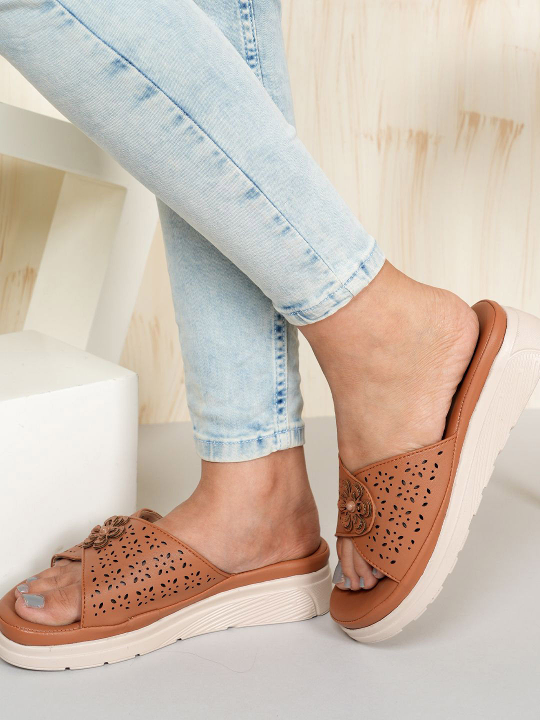 

DressBerry Tan Brown Textured Open Toe Comfort Heels
