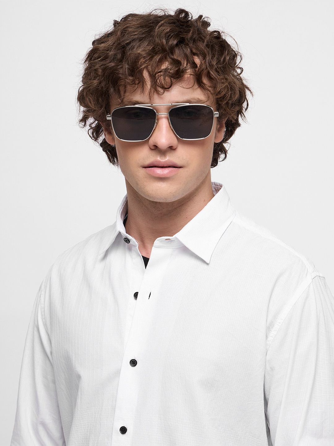 

Red Flame Men Slim Fit Solid Casual Shirt, White