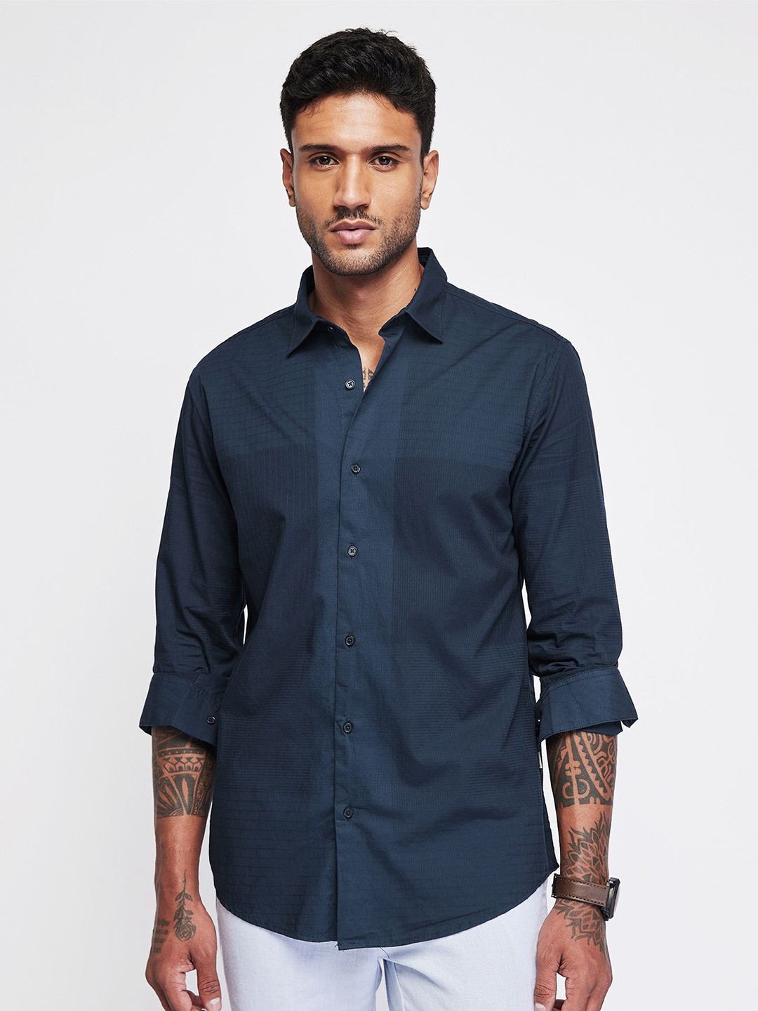 

Red Flame Men Slim Fit Solid Spread Collar Pure Cotton Opaque Casual Shirt, Navy blue