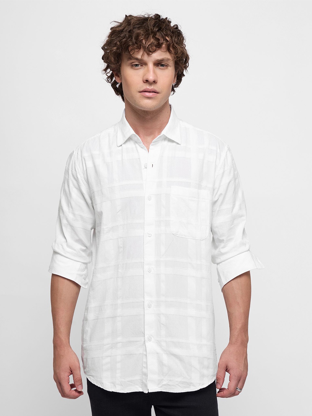 

Red Flame Men Slim Fit Horizontal Stripes Spread Collar Pure Cotton Casual Shirt, White