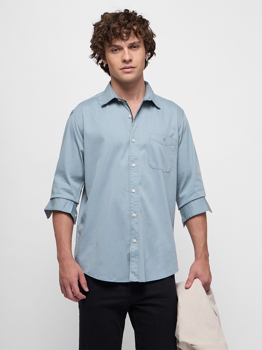 

Red Flame Men Slim Fit Solid Spread Collar Pure Cotton Casual Shirt, Blue