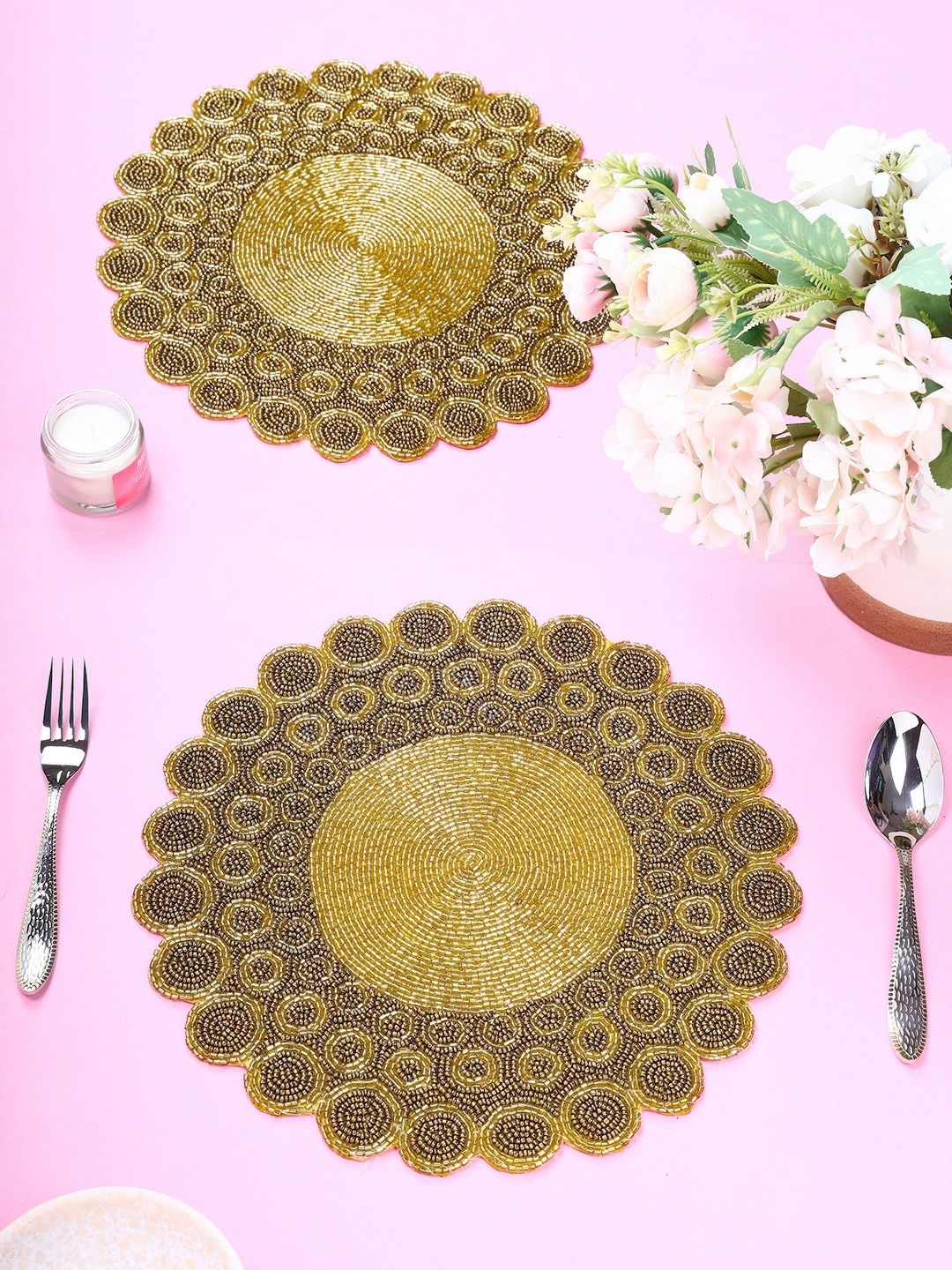 

YWULY Gold Toned 2 Pieces Round Geometric Beaded Table Placemats