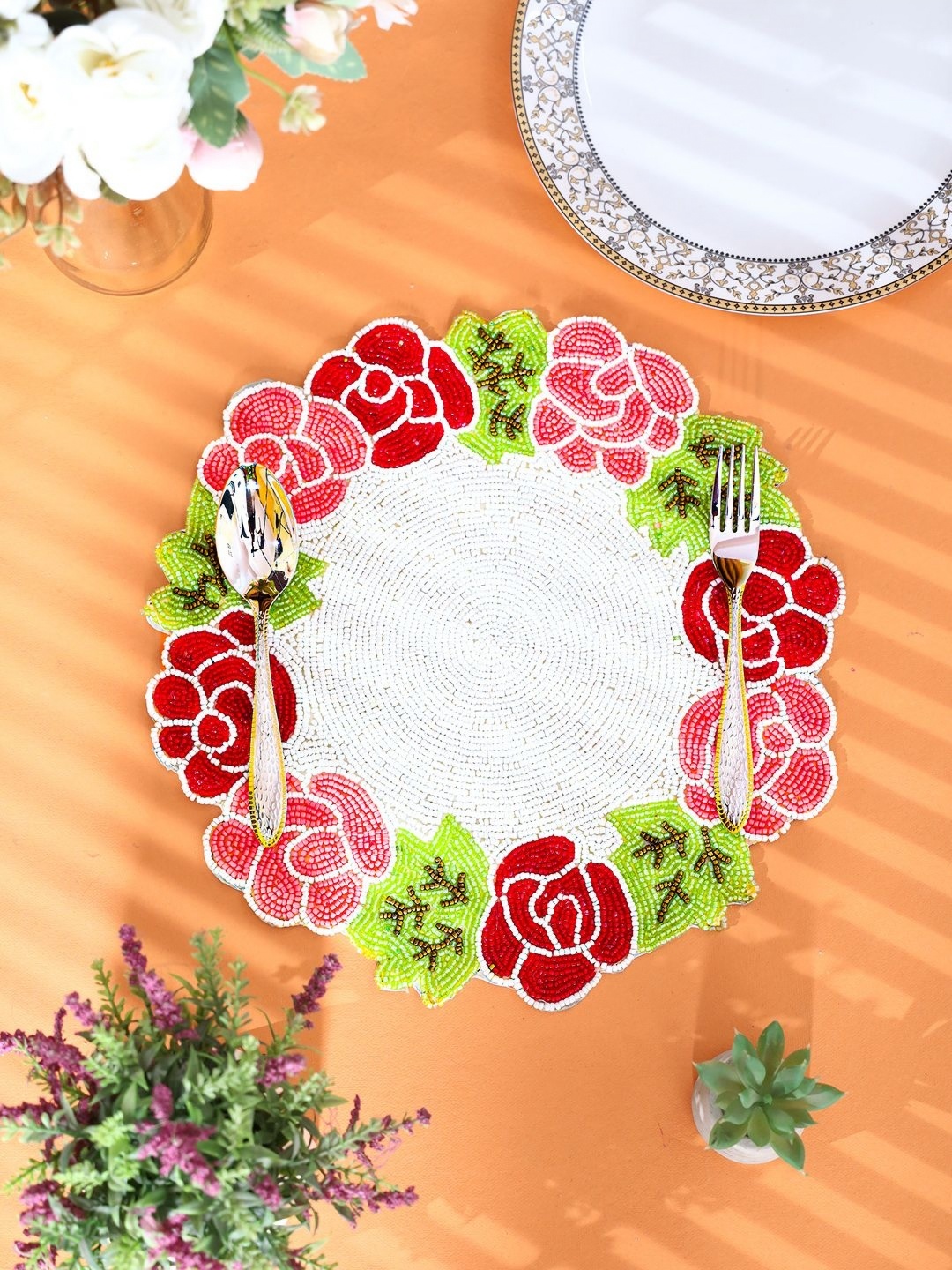 

YWULY White & Red Beaded Floral Table Placemats