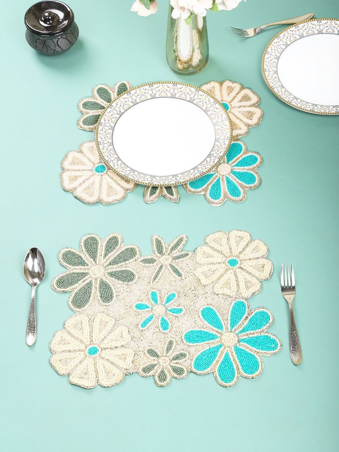 

YWULY White & Grey 2 Pieces Ethnic Motifs Table Placemats