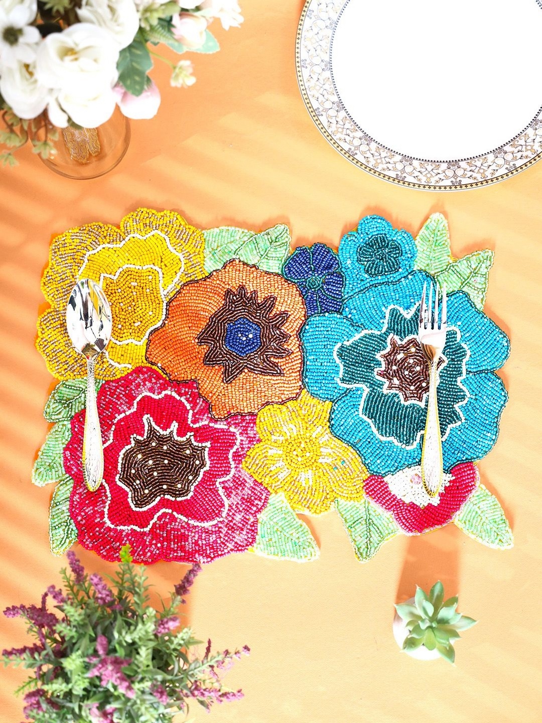 

YWULY Blue & Red Floral Beaded Table Placemats