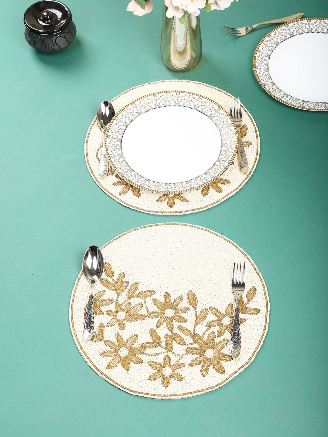 

YWULY Cream 2 Pieces Beaded Table Placemats