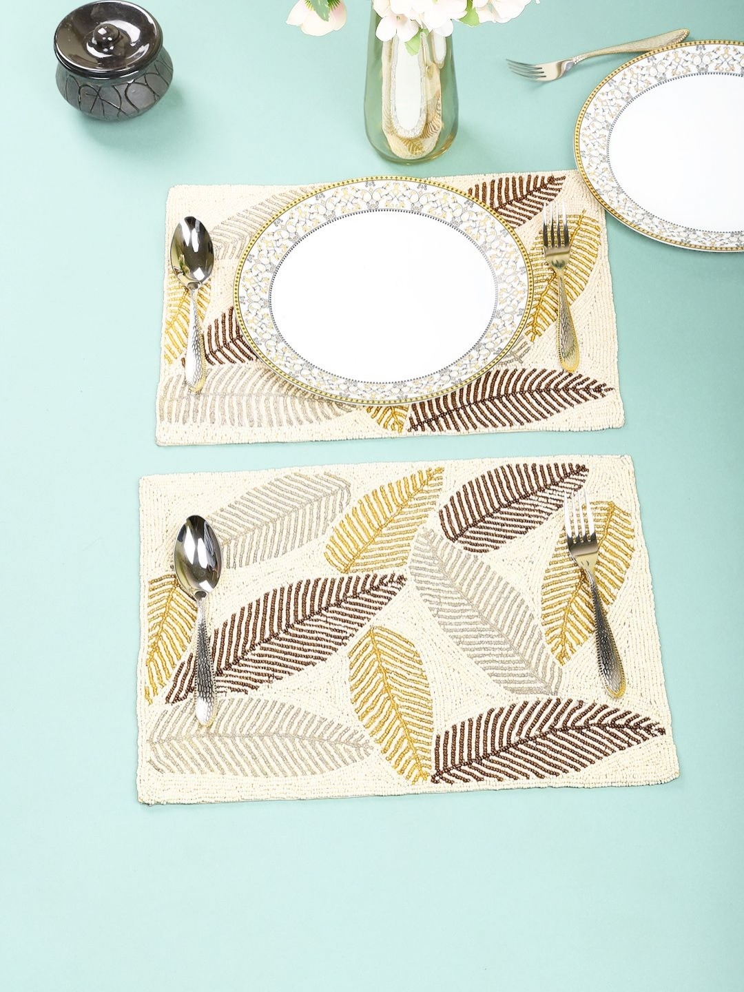 

YWULY Cream & Brown 2 Pieces Floral Beaded Table Placemats