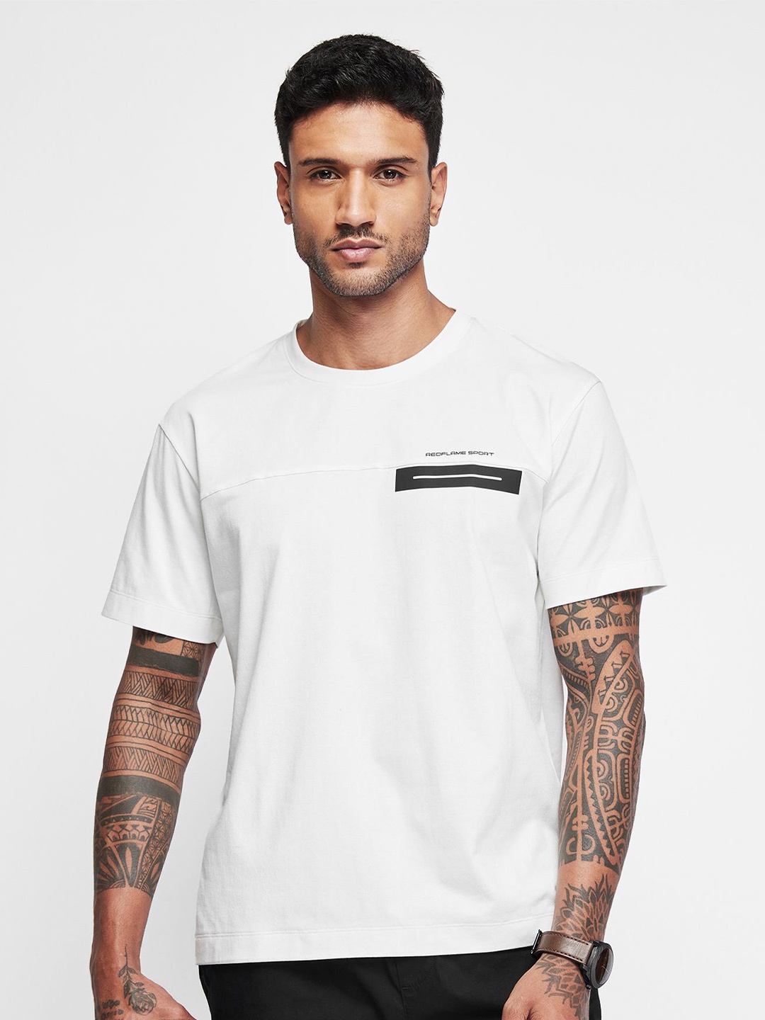 

Red Flame Men Solid Round Neck Relaxed Fit T-shirt, White