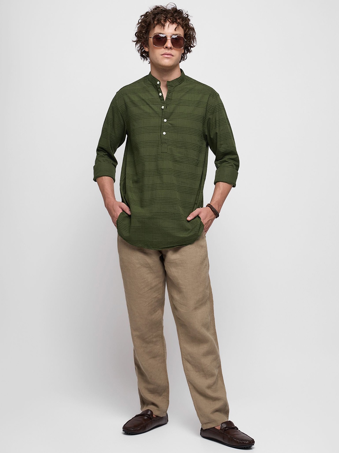 

Red Flame Striped Band Collar Roll-Up Sleeves Pure Cotton Kurta, Olive