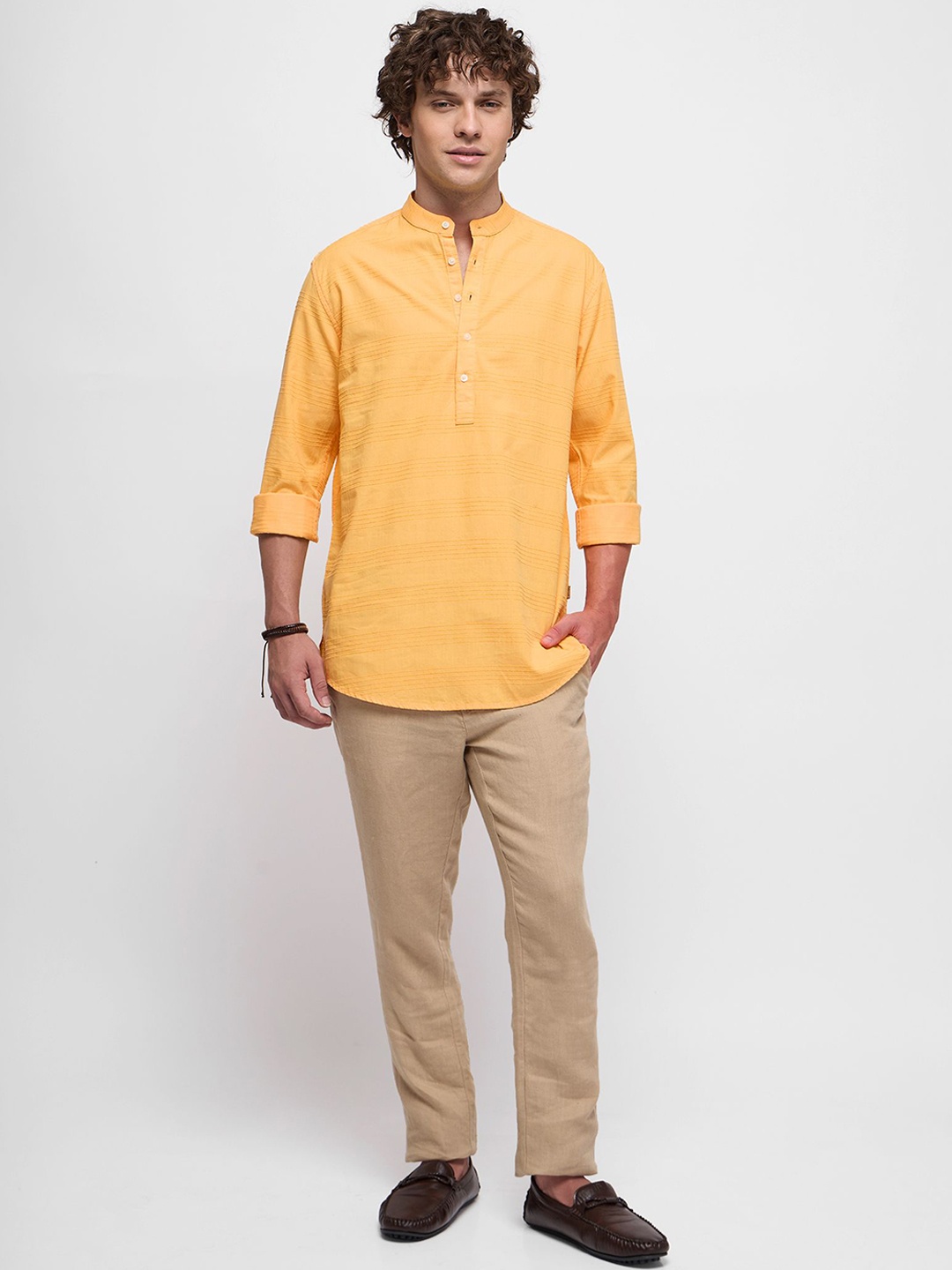 

Red Flame Striped Band Collar Roll-Up Sleeves Pure Cotton Kurta, Yellow