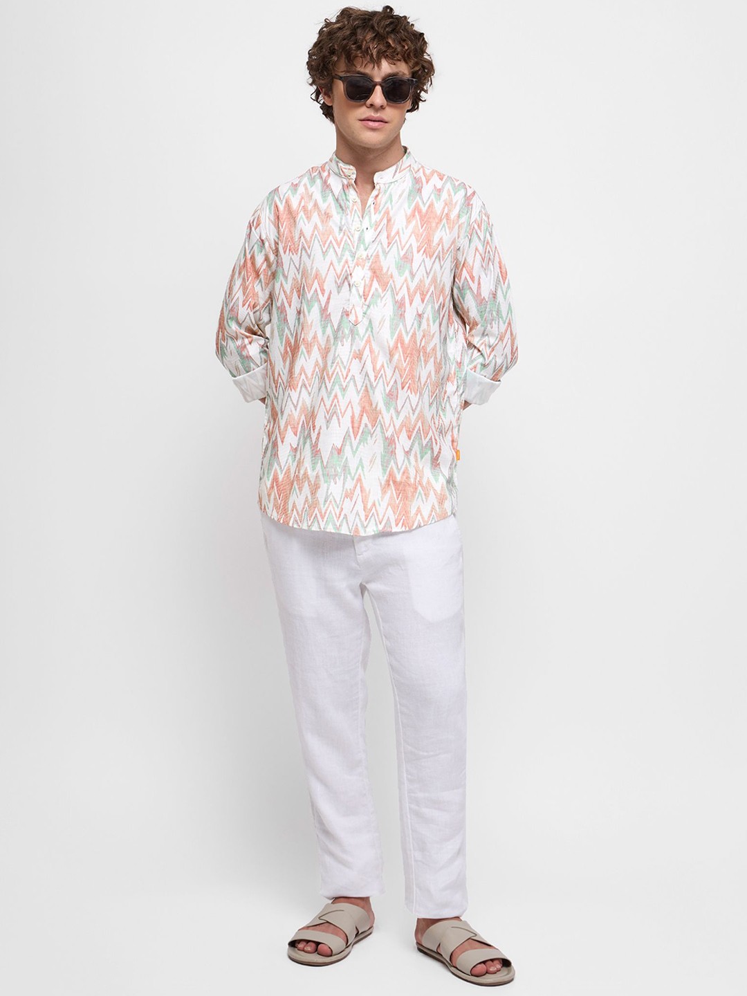 

Red Flame Abstract Printed Mandarin Collar Straight Kurta, Orange