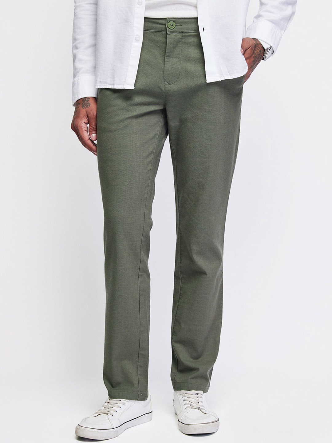 

Red Flame Men Relaxed Regular Fit Mid Rise Easy Wash Trousers, Olive