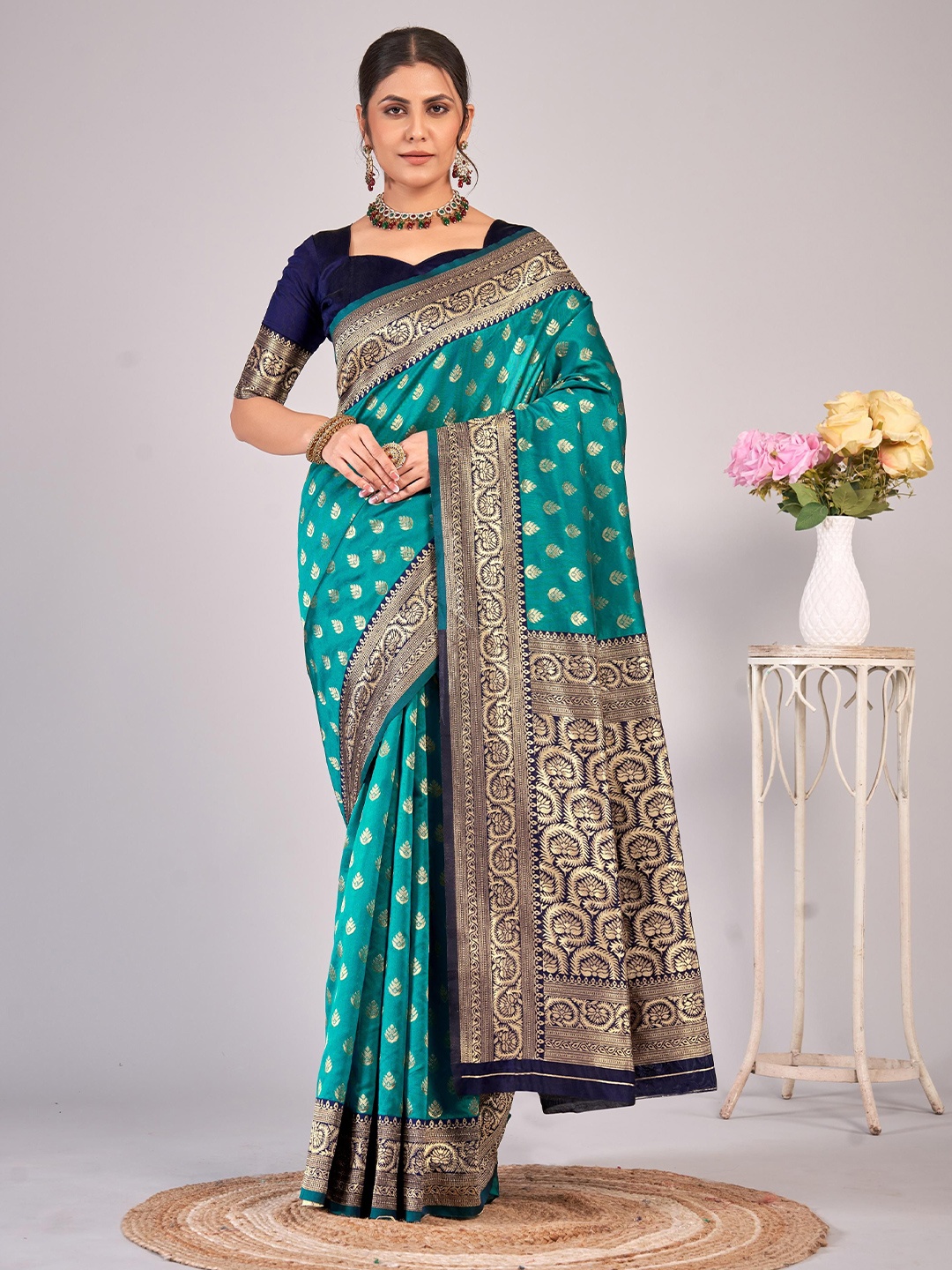 

SHRI MAHAVEER RAJASTHANI SAREE Woven Design Zari Banarasi Saree, Turquoise blue