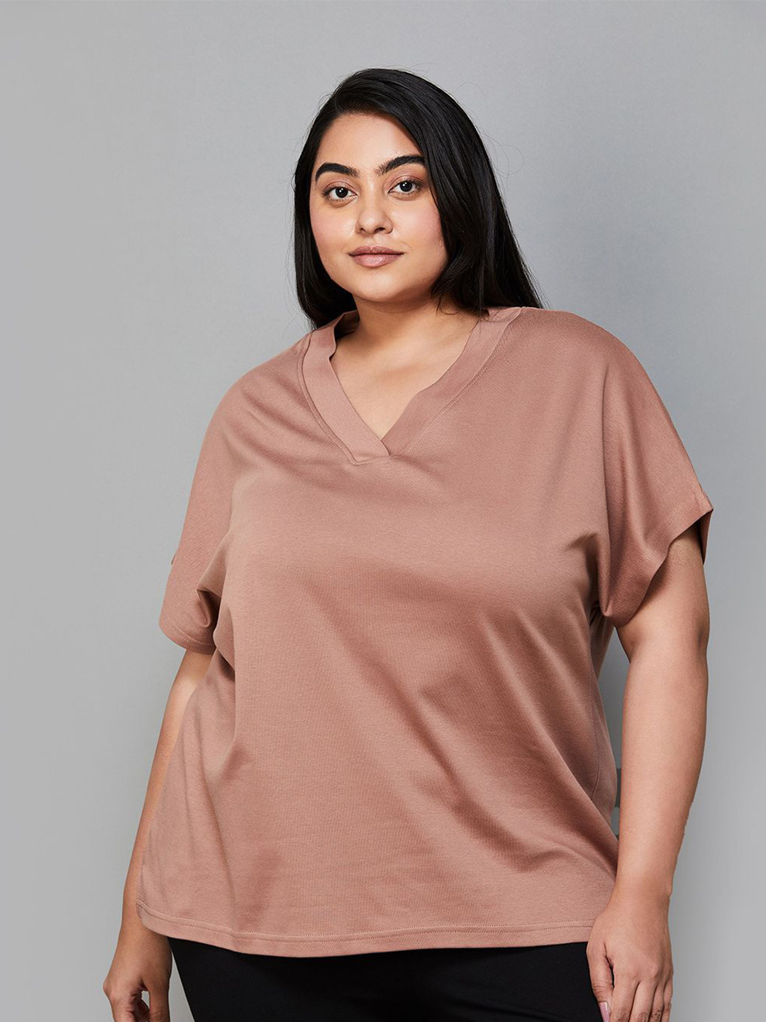 

Nexus by Lifestyle Solid V-Neck Fitted Plus Size Top, Brown