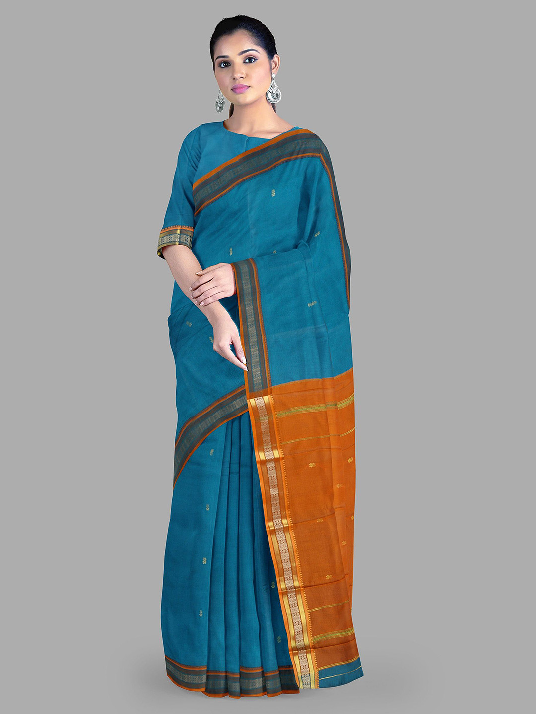 

The Chennai Silks Solid Kanjeevaram Saree, Blue