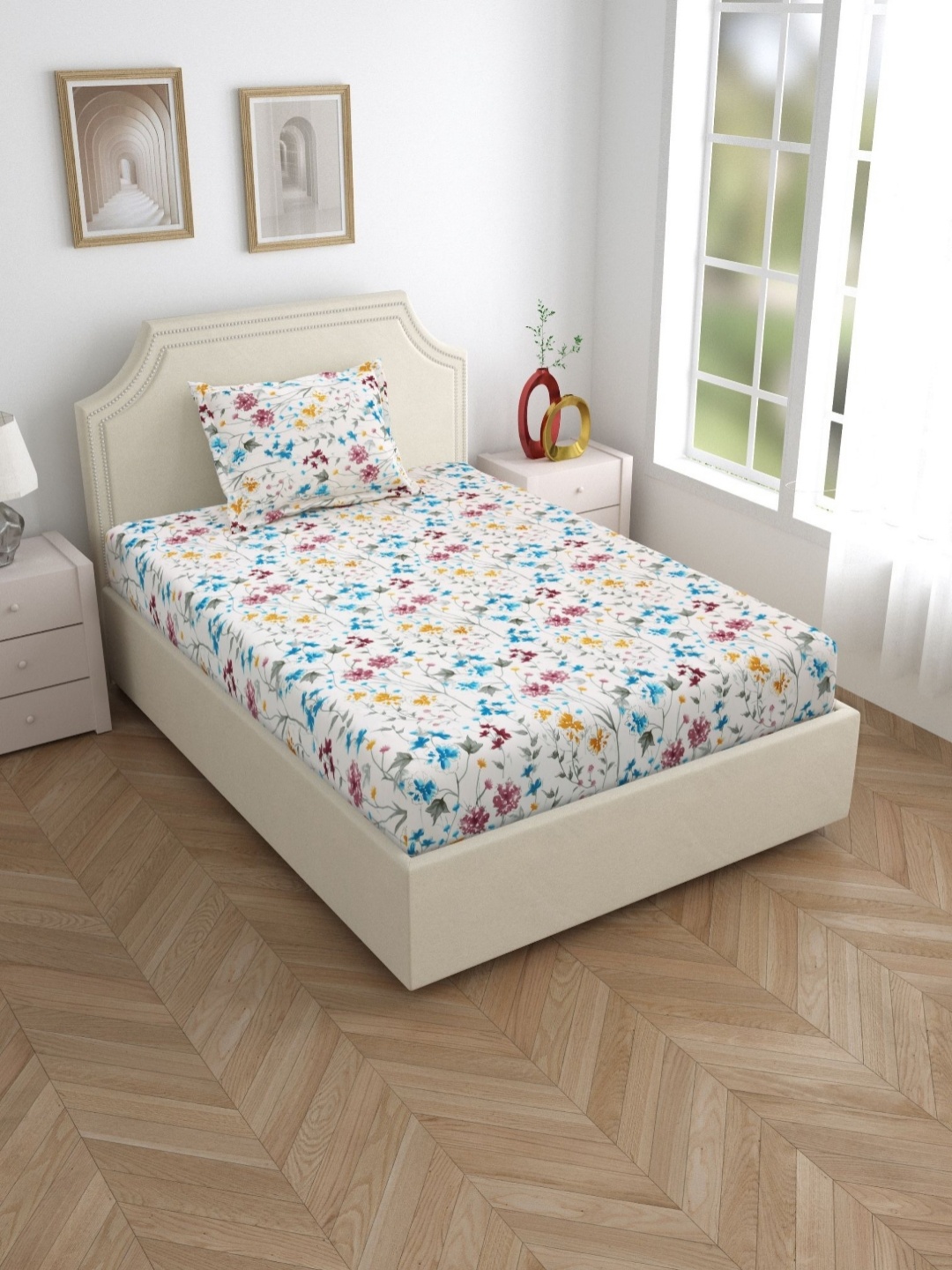 

Salona Bichona White & Blue Floral 120 TC Cotton Single Bedsheet With Pillow Cover