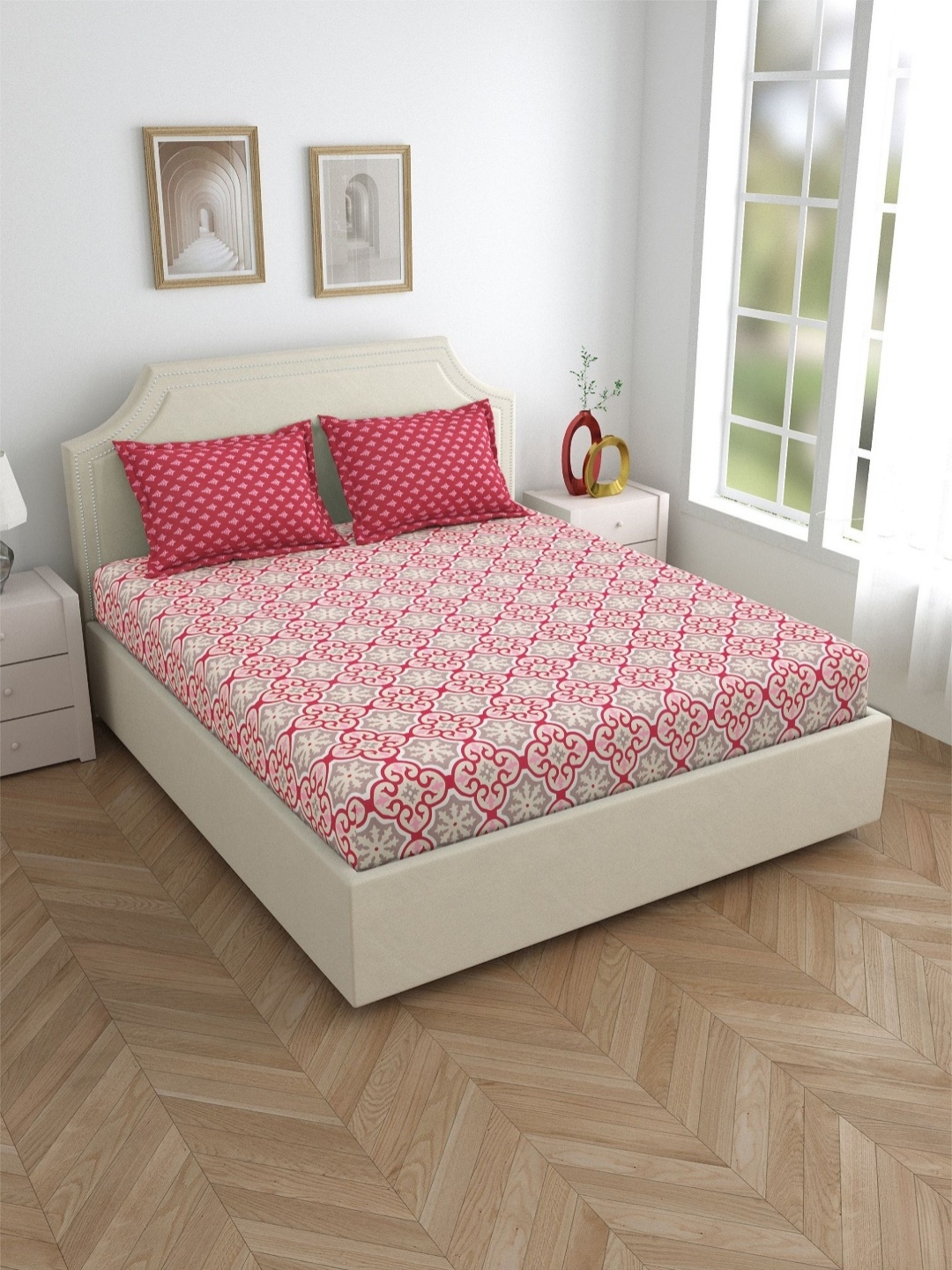 

Salona Bichona Pink & White Floral Cotton Fitted 120 TC King Bedsheet With 2 Pillow Covers