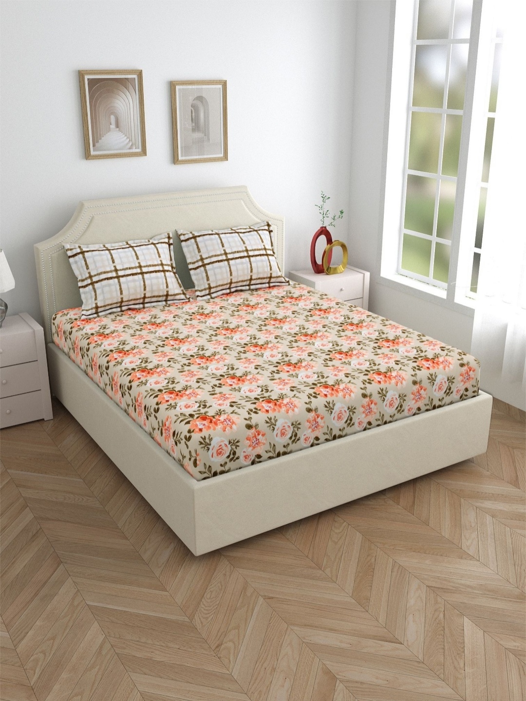 

Salona Bichona Orange Floral Cotton Fitted 120 TC King Bedsheet With 2 Pillow Covers