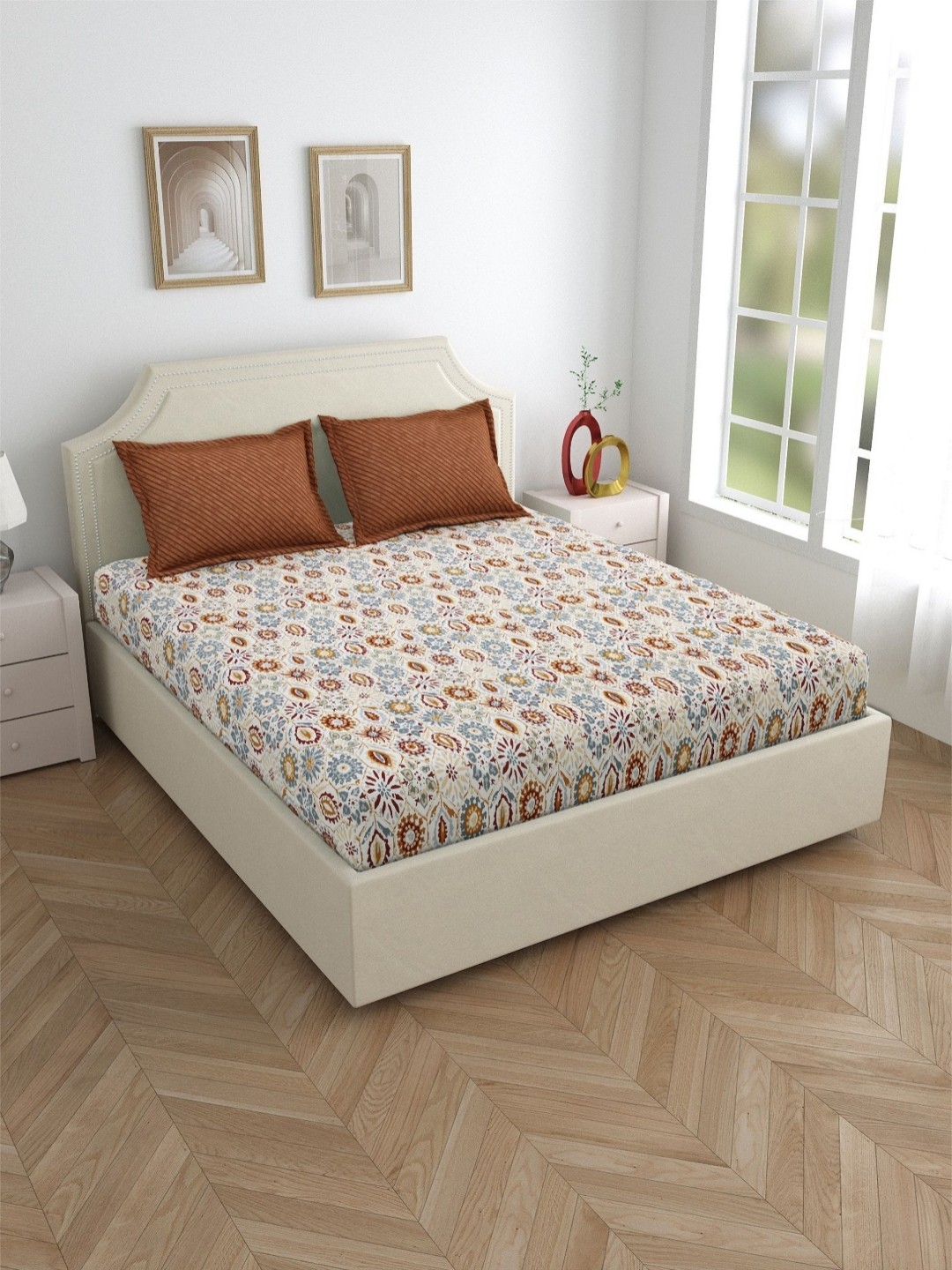 

Salona Bichona Brown Floral Fitted Cotton 120 TC King Bedsheet with 2 Pillow Covers, Beige